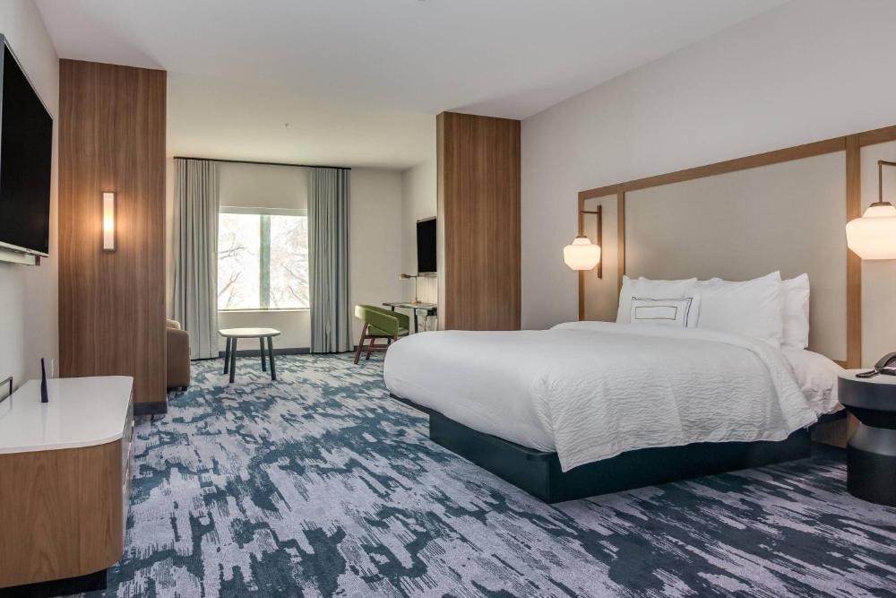 Suite, 1 King, Sofa bed interior